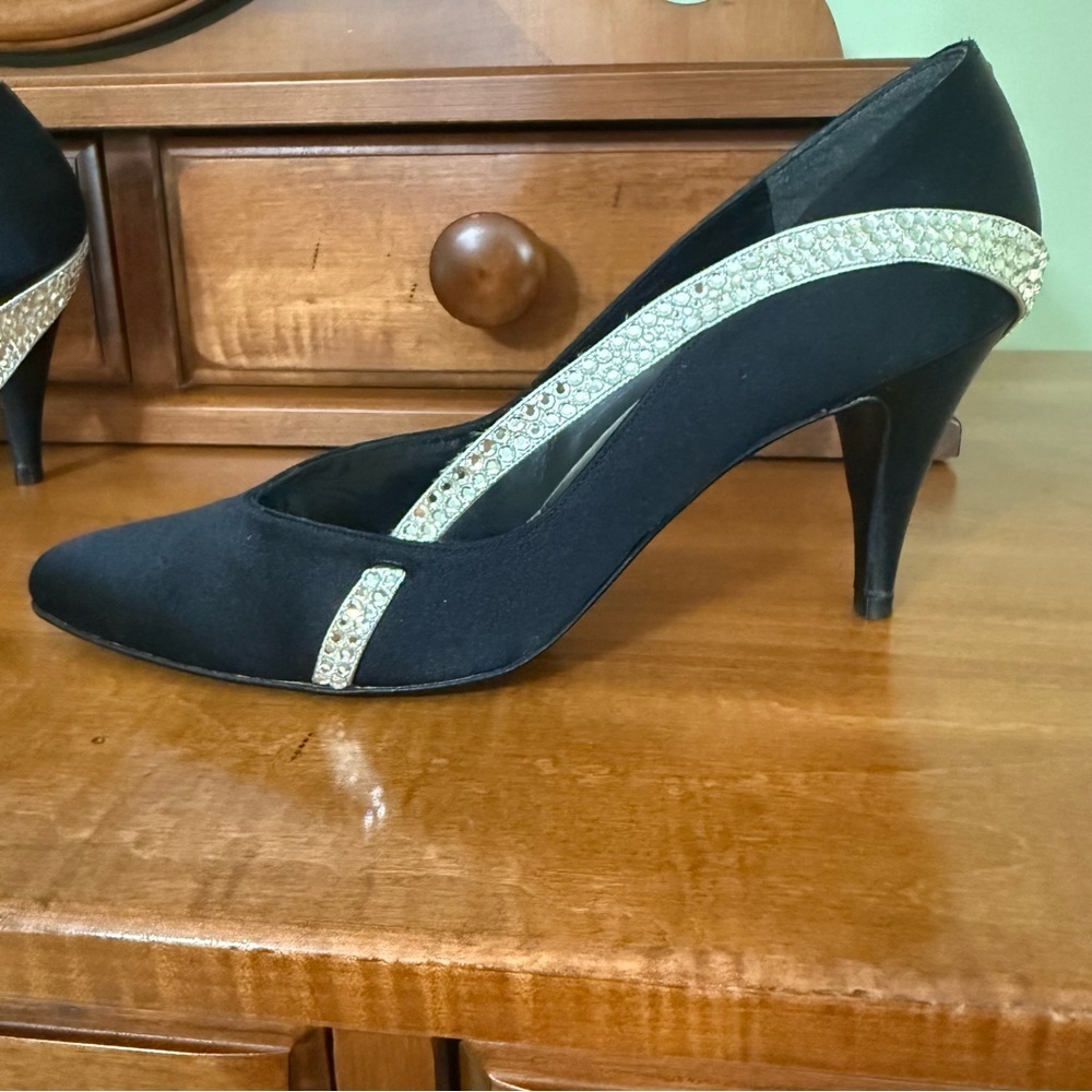 Stuart Weitzman Black Heels  pump rhinestones bling satin formal woman 8 shoe - Picture 4 of 11